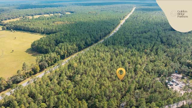 1.55 acre lot in Palatka, Florida