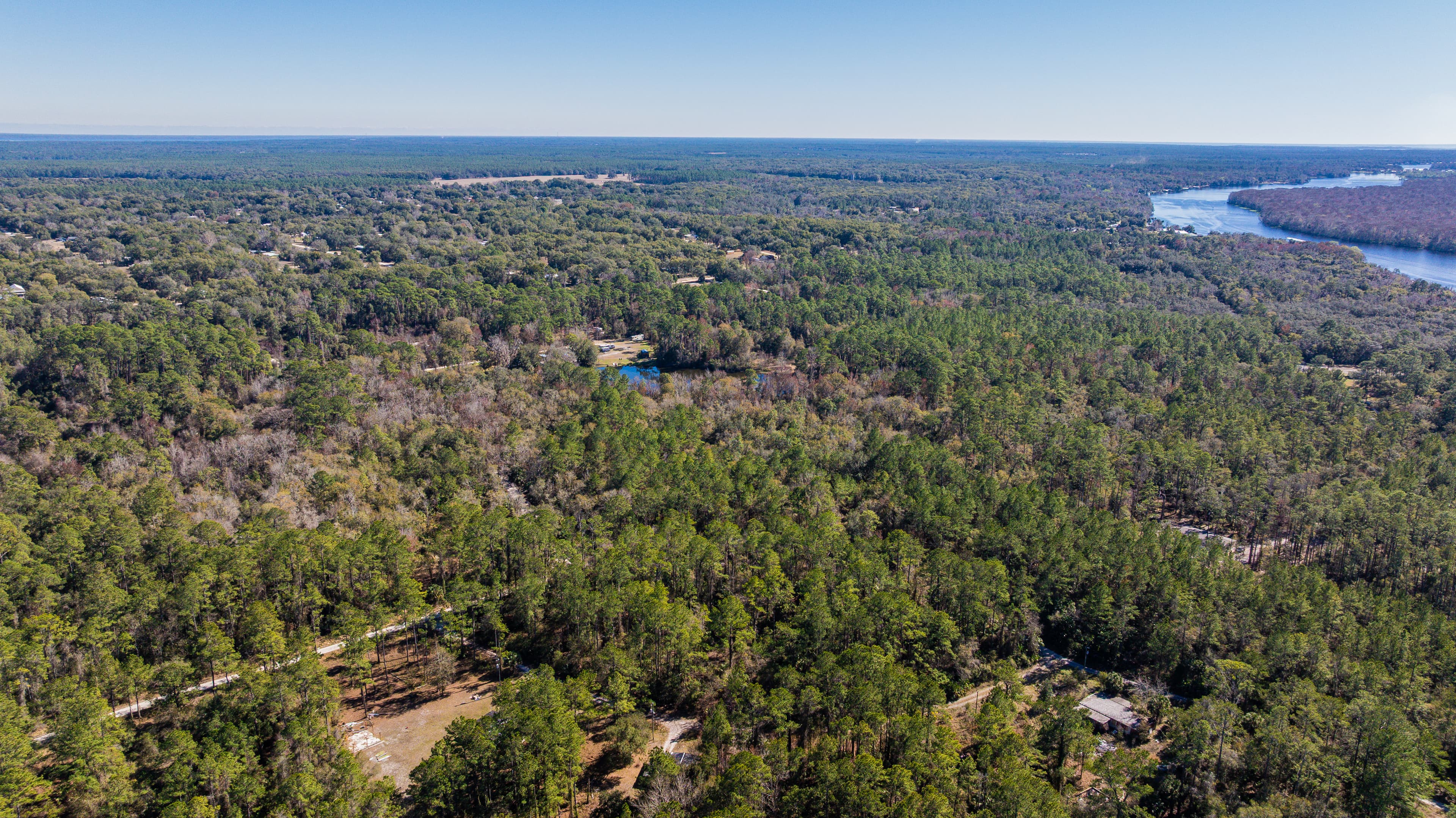 Your Riverside Escape at Walker Court — property view 9