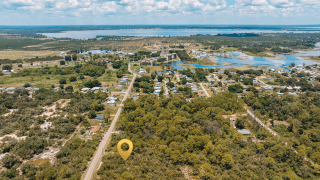 0.24 acre lot in Highlands County, Florida