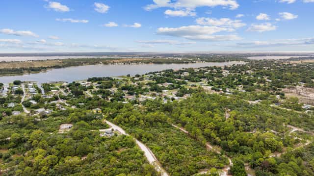 0.23 acre lot in Highlands County, Florida
